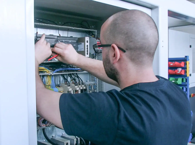 Manutenzione Impianti Elettrici 24/7 - DI.MA IMPIANTI SRL